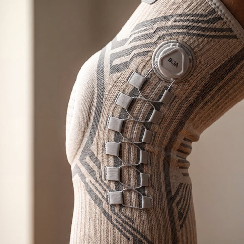 Side stability that tightens with the dial